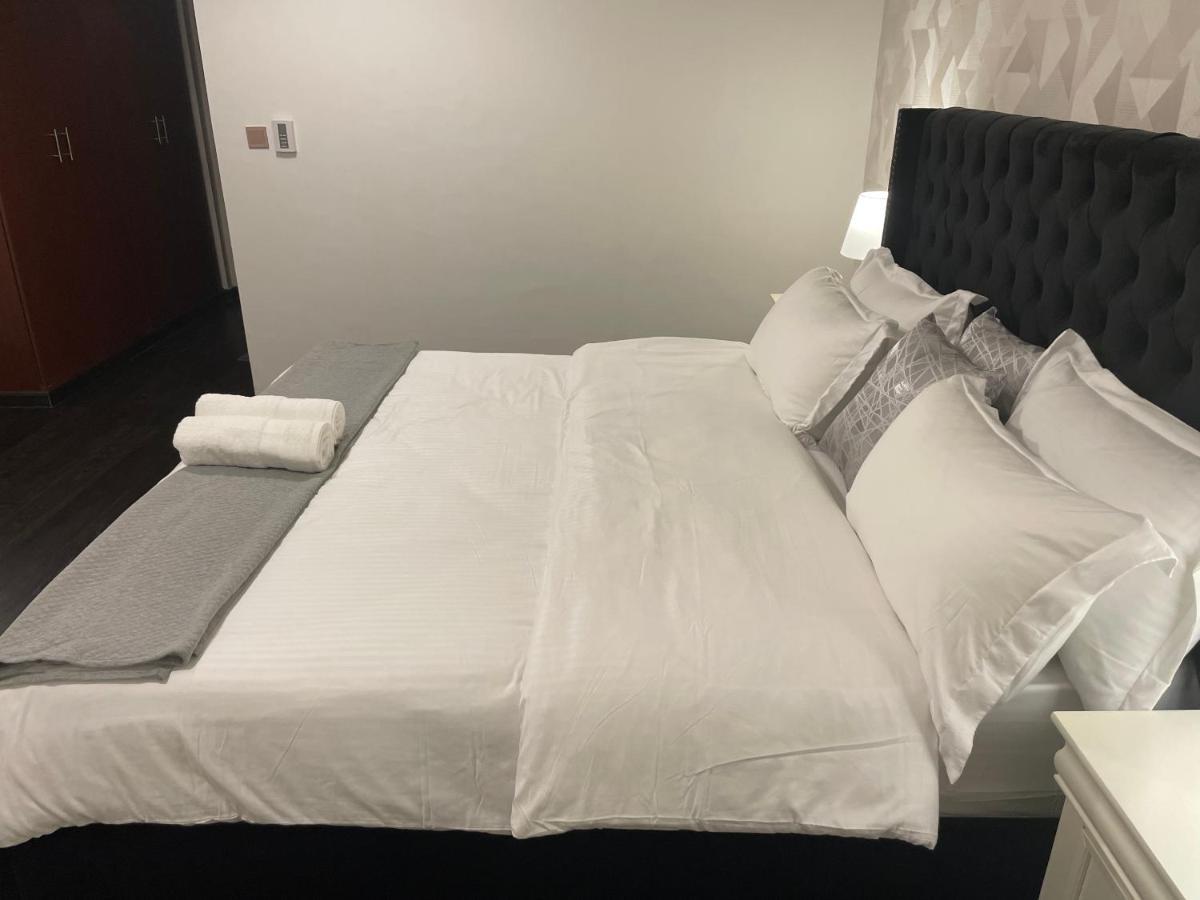 Usmans 1 Bedroom 4 Beds Jbr Huge Sea View 120 Sqm 2 Balconies Дубай Екстериор снимка